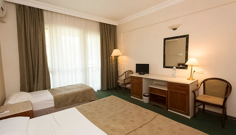 هتل لوانا سانتا ماریا کوش آداسی